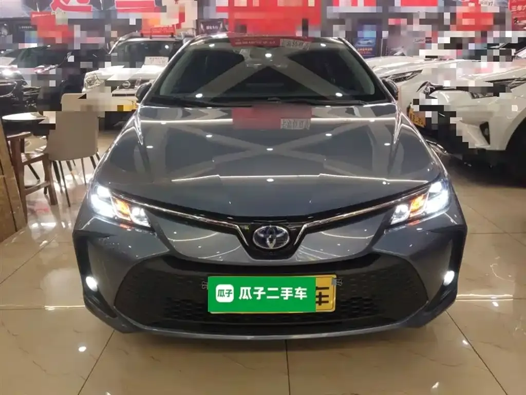 Toyota Corolla — фото 3