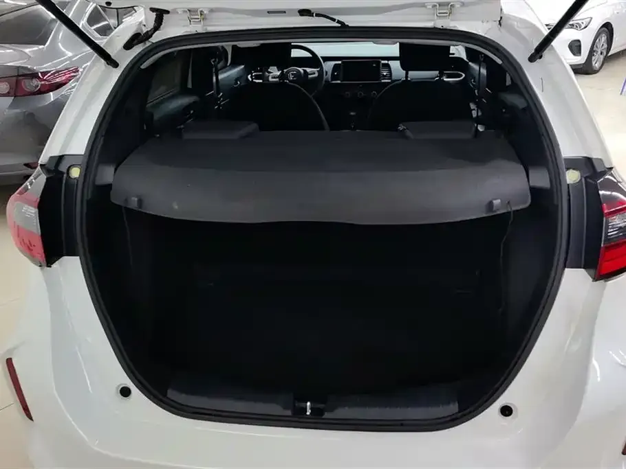 Honda Fit — фото 4