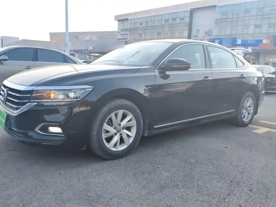 Volkswagen Passat — фото 8