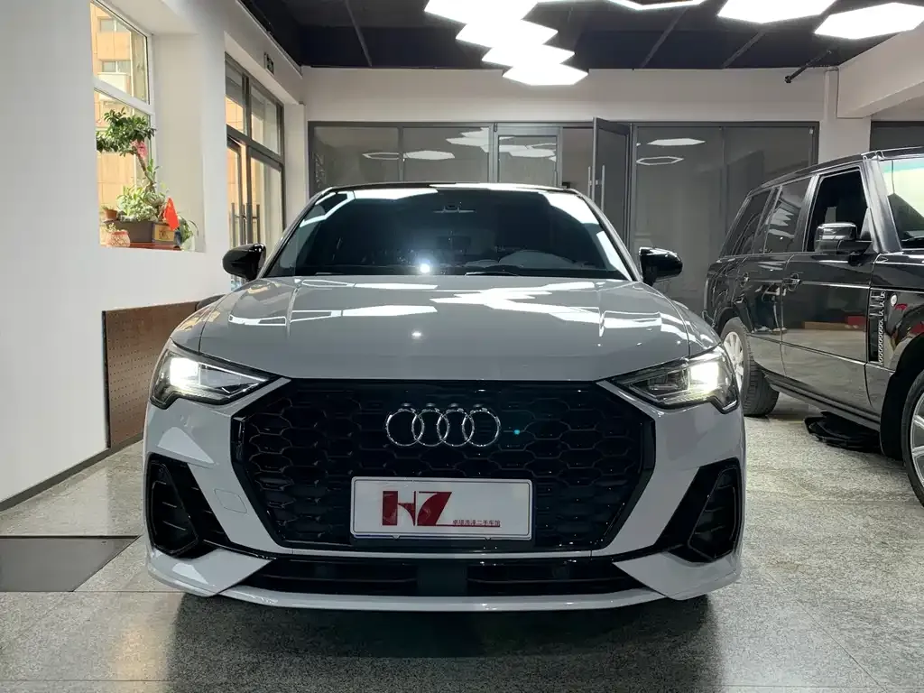 Audi Q3 Sportback — фото 2