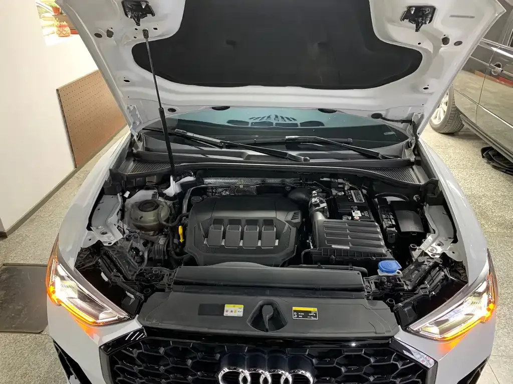 Audi Q3 Sportback — фото 5