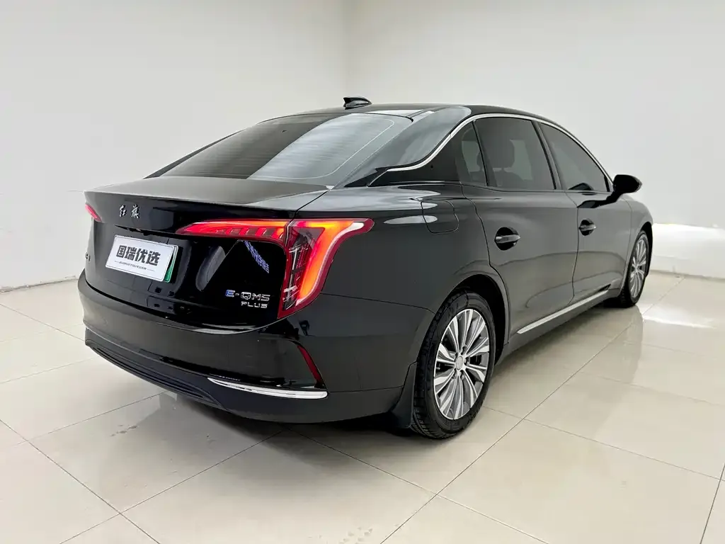 Hongqi E-QM5 — фото 5
