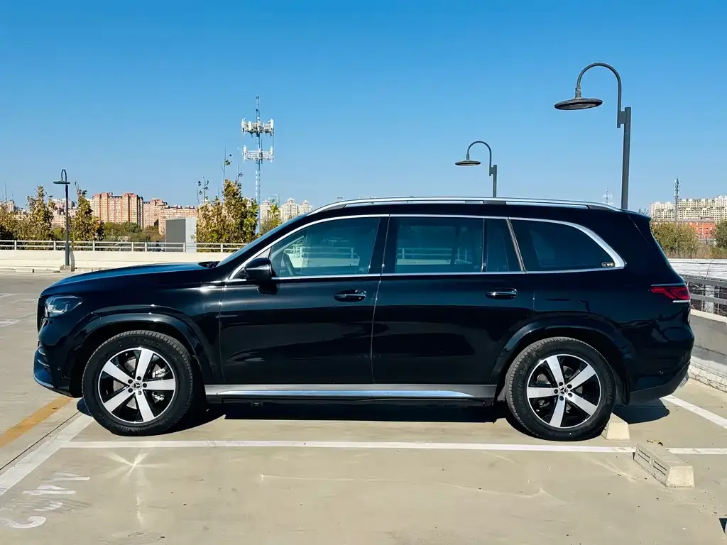 Mercedes-Benz GLS — фото 7