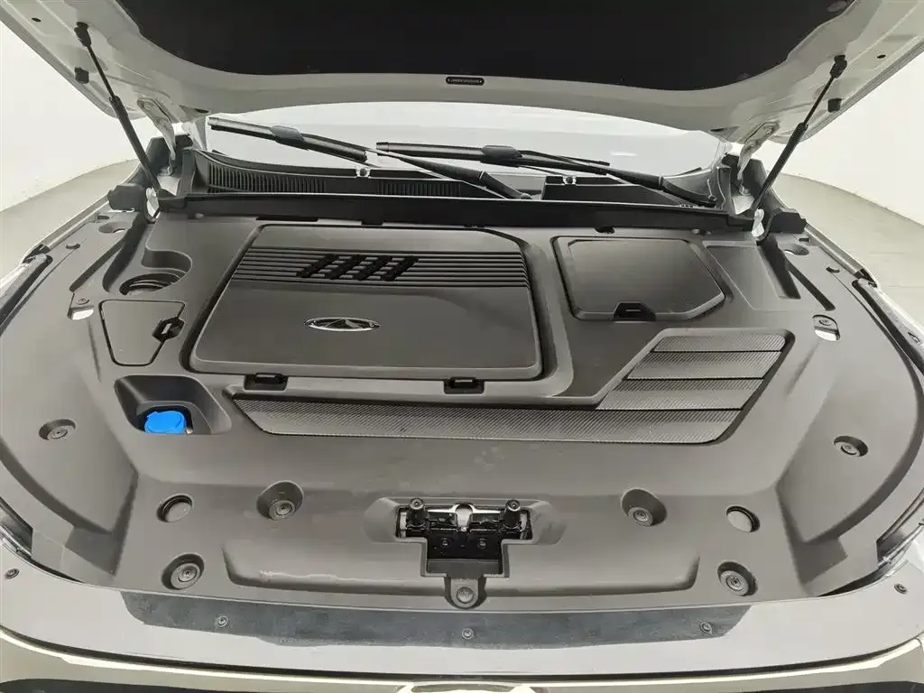 Chery Tiggo 8 PRO NEV — фото 6