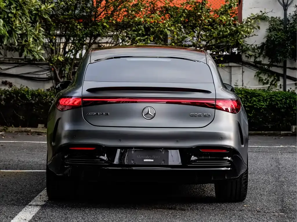 Mercedes-Benz EQS AMG — фото 5