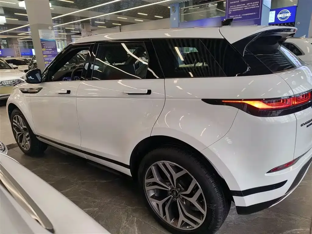 Land Rover Evoque — фото 5