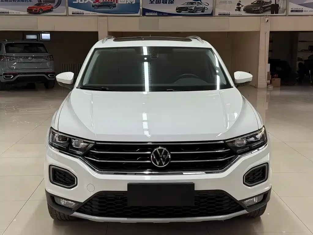Volkswagen T-Roc — фото 2