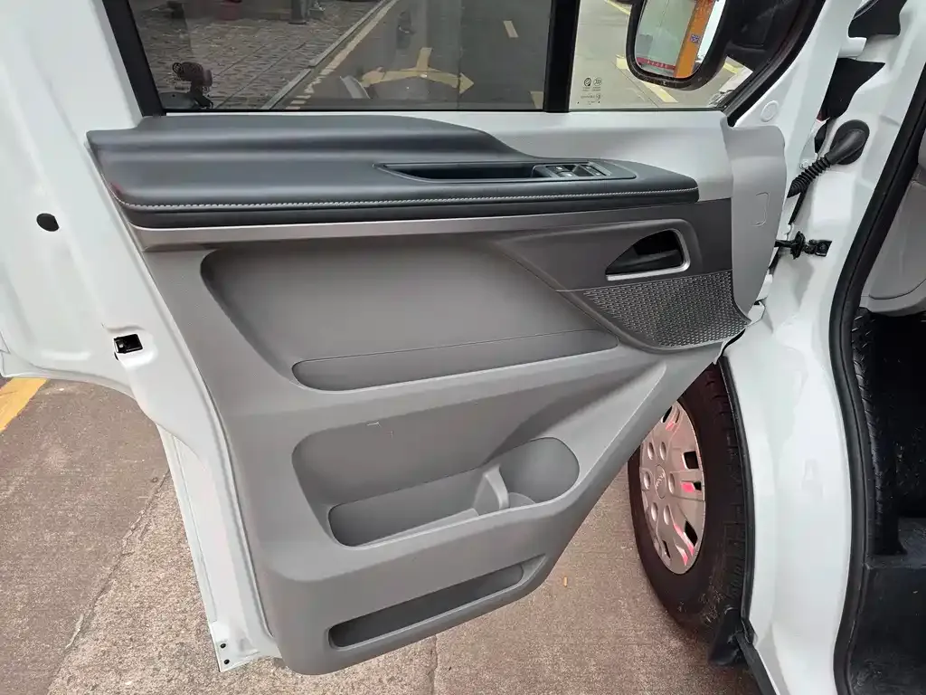 IVECO Juxing New Energy — фото 4