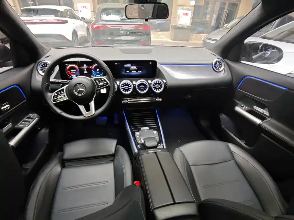 Mercedes-Benz EQA — фото 10