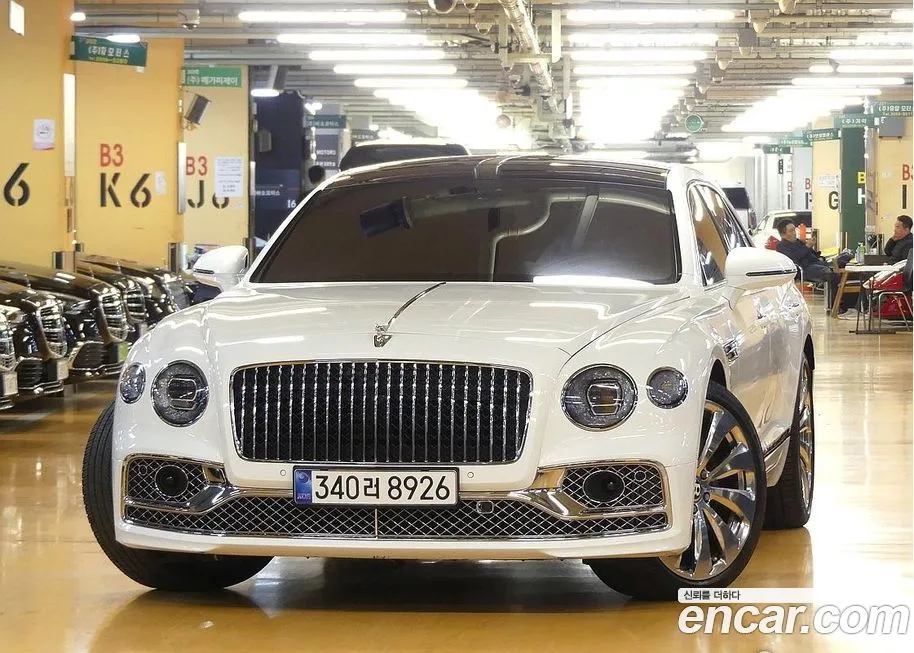 Bentley Flying Spur — фото 3