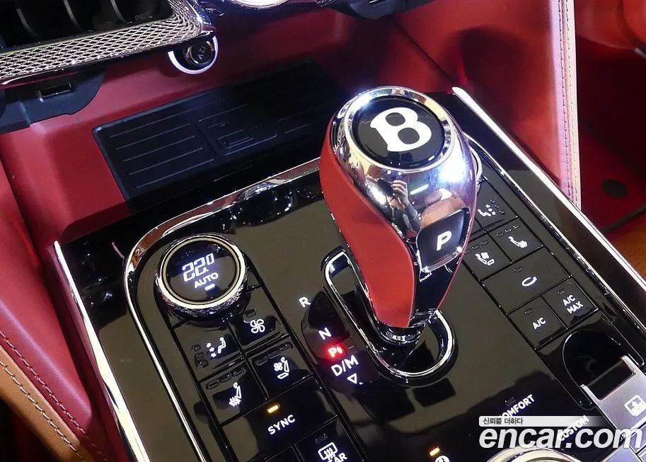 Bentley Flying Spur — фото 9
