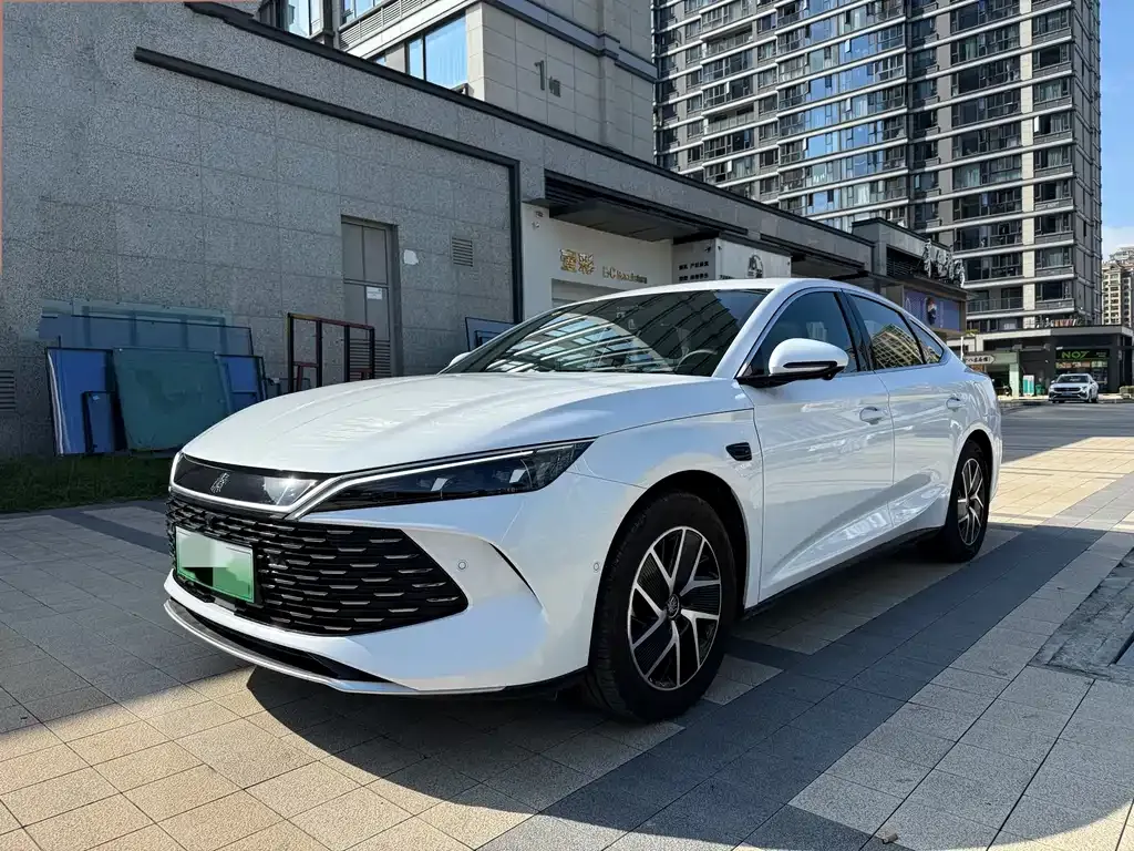 BYD Qin L — фото 1