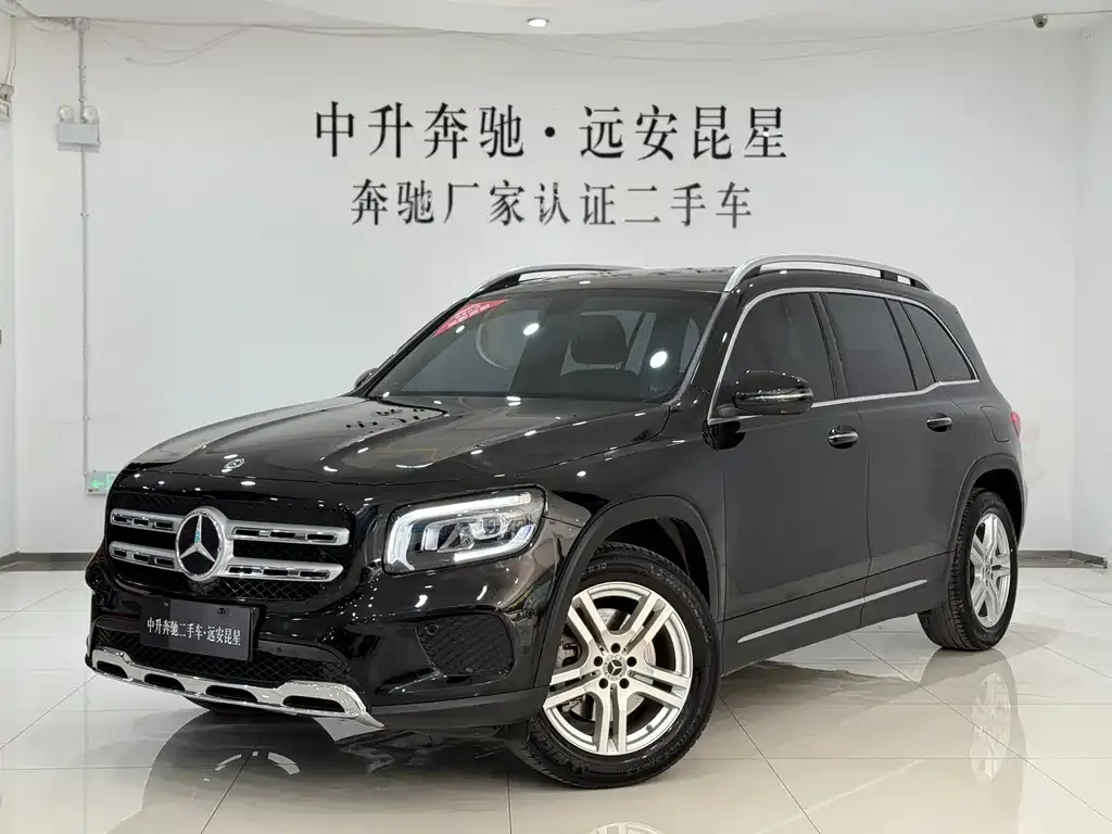 Mercedes-Benz GLB — фото 1