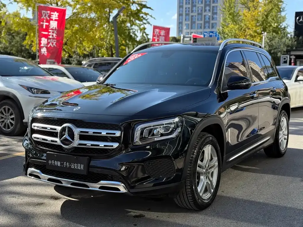 Mercedes-Benz GLB — фото 9