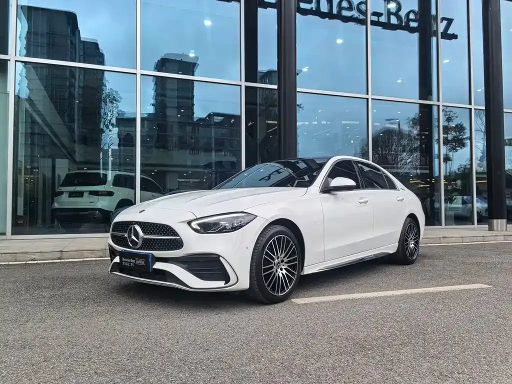 Mercedes-Benz C-Class — фото 1