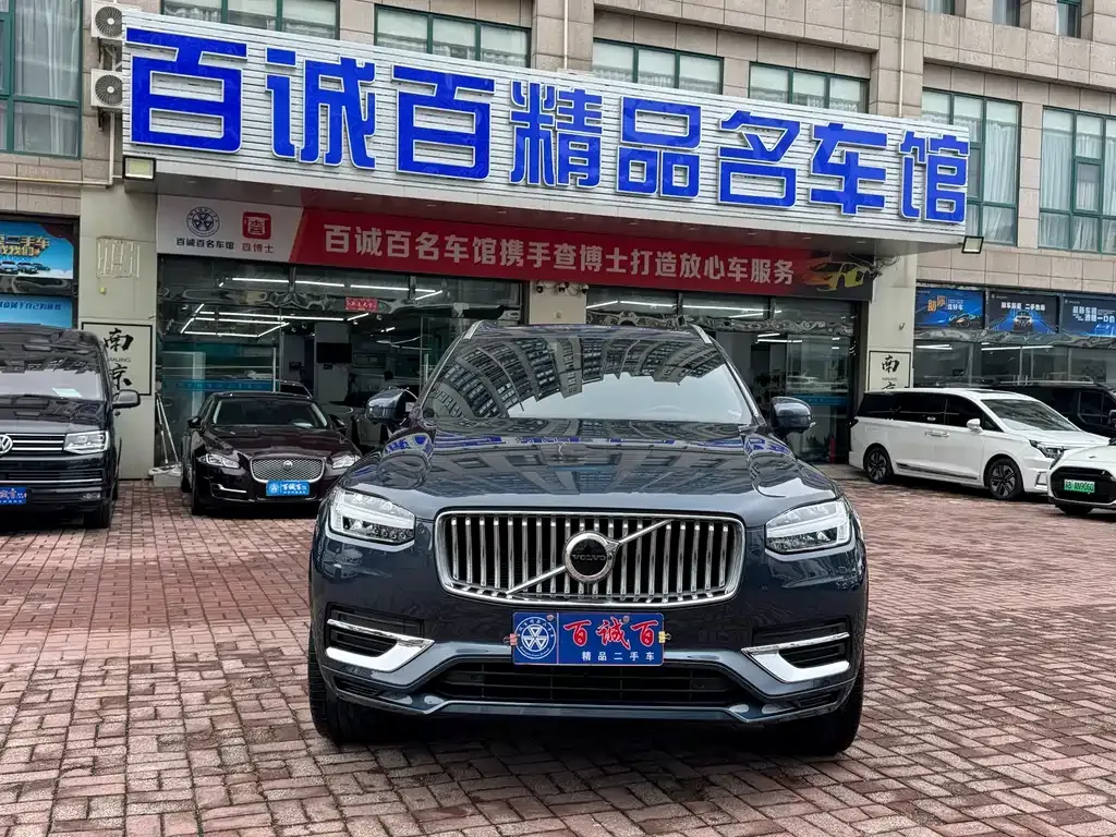 Volvo XC90 — фото 3