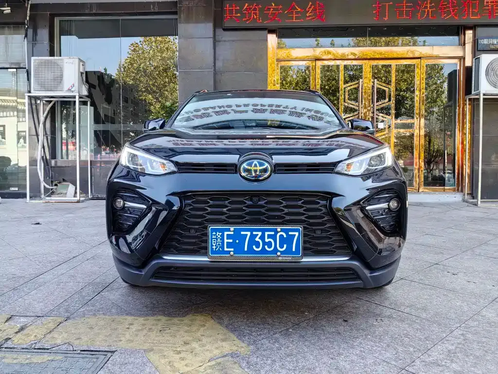 Toyota Wildlander — фото 2