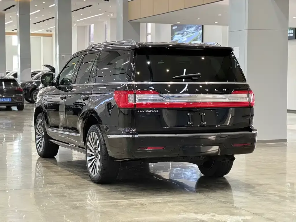 Lincoln Navigator — фото 6