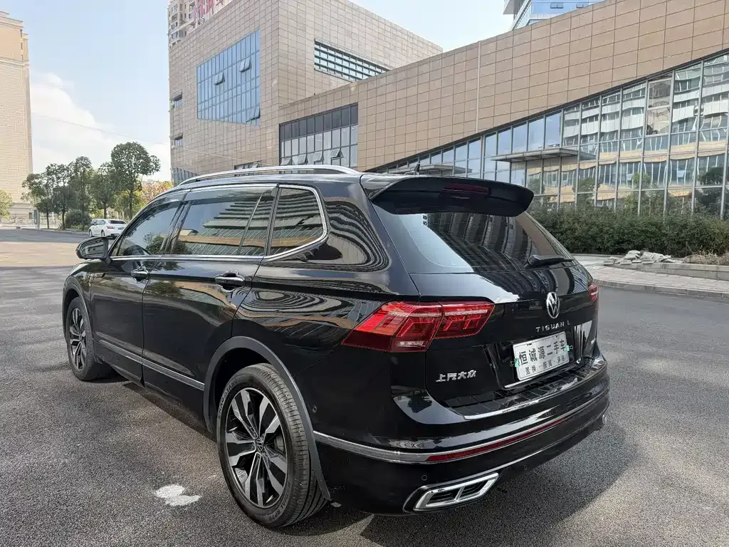 Volkswagen Tiguan L — фото 5