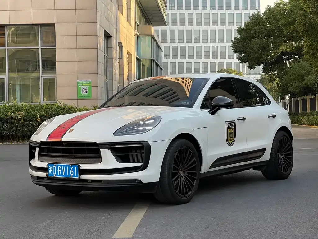 Porsche Macan — фото 1