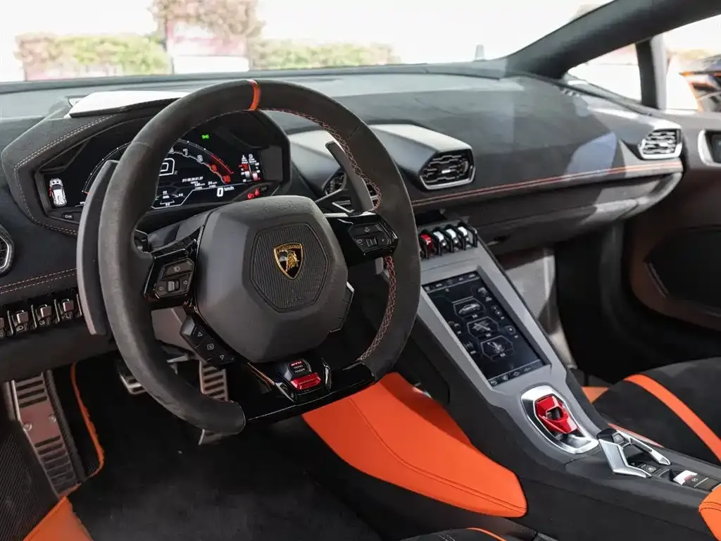Lamborghini Huracan — фото 10