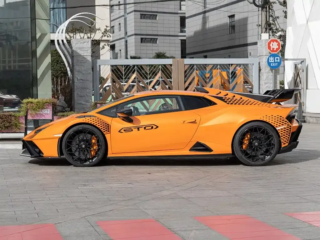 Lamborghini Huracan — фото 7