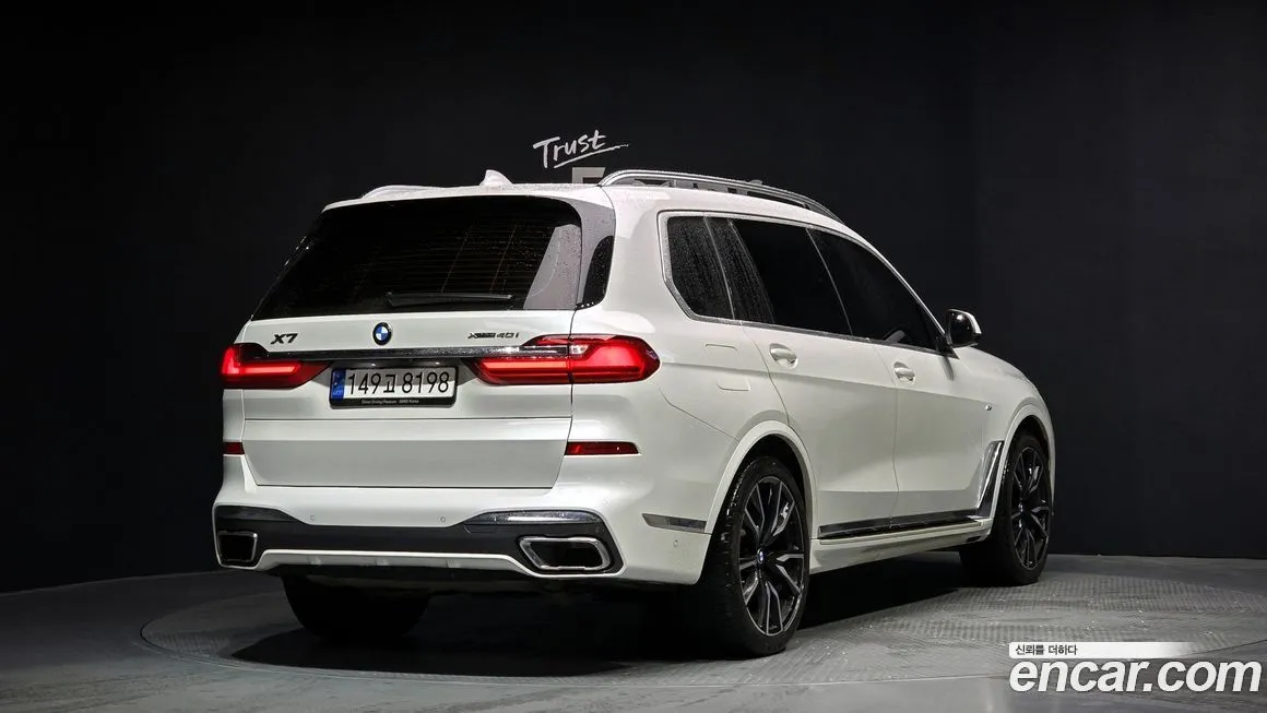 BMW X7 — фото 2