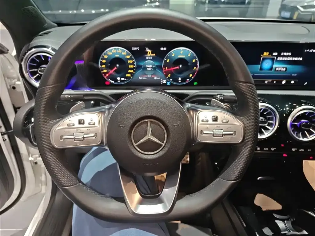 Mercedes-Benz A-Class — фото 10