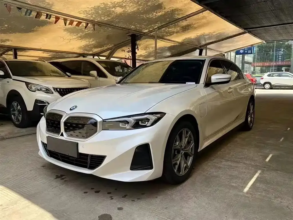 BMW i3 — фото 1