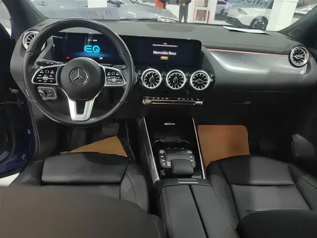 Mercedes-Benz EQA — фото 10