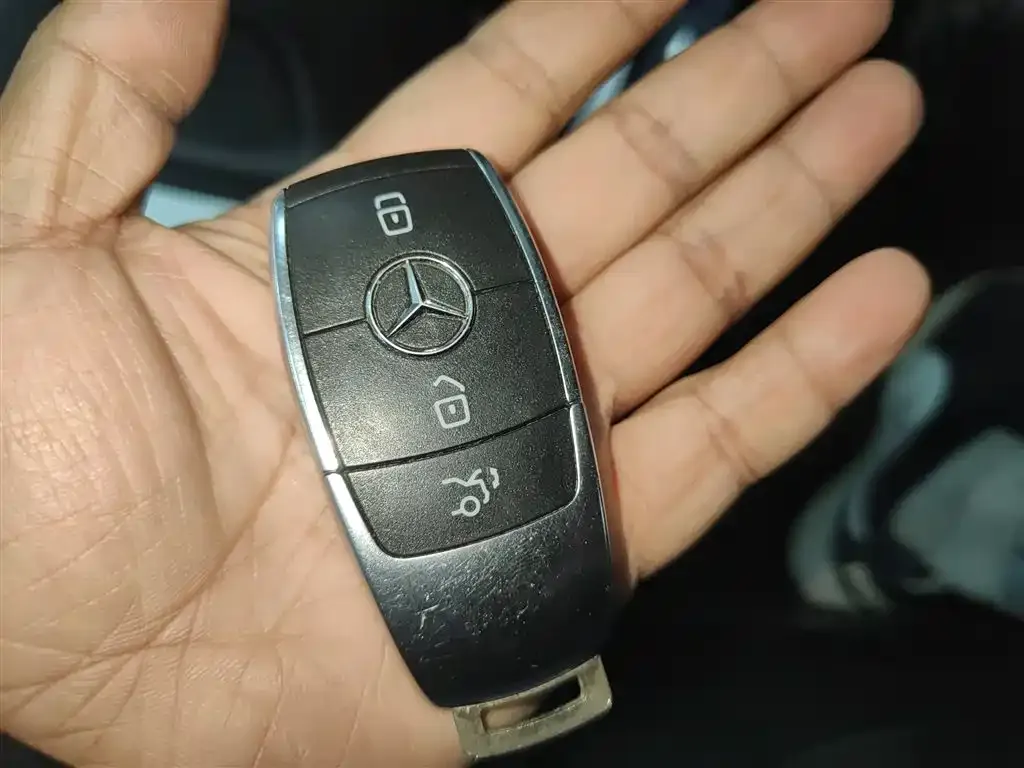 Mercedes-Benz EQA — фото 9