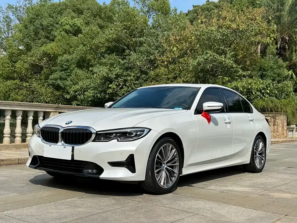 BMW 3 Series — фото 1