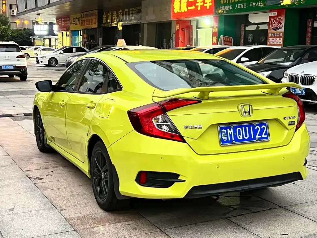 Honda Civic — фото 6