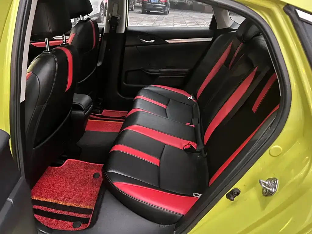 Honda Civic — фото 7