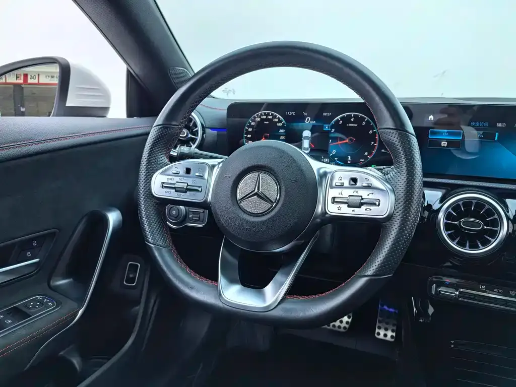 Mercedes-Benz CLA (Import) — фото 7