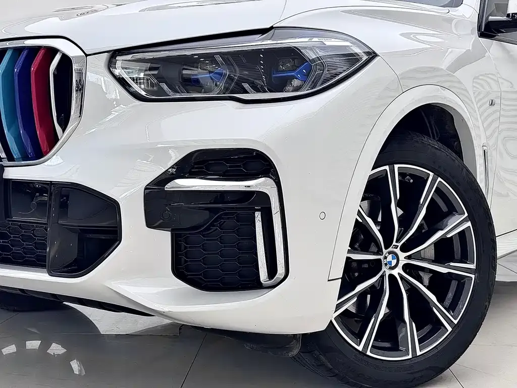 BMW X5 — фото 2