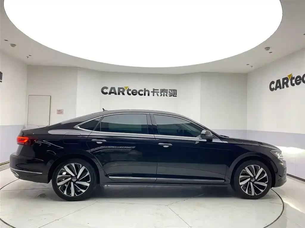 Volkswagen Passat — фото 5