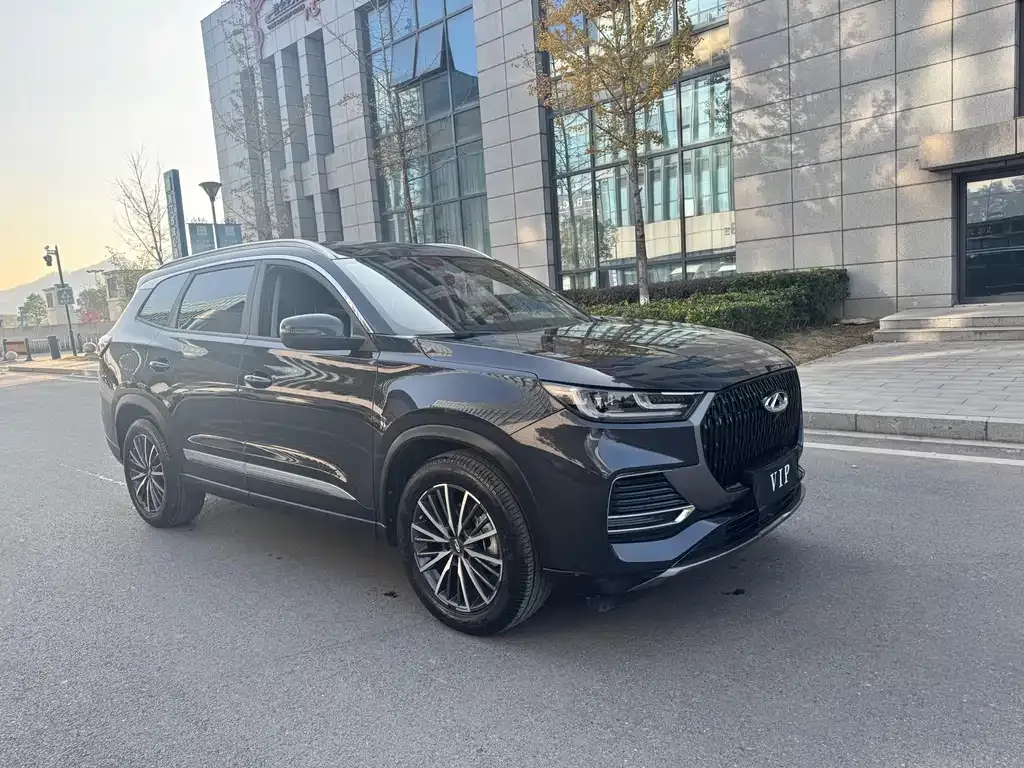 Chery Tiggo 8 — фото 3