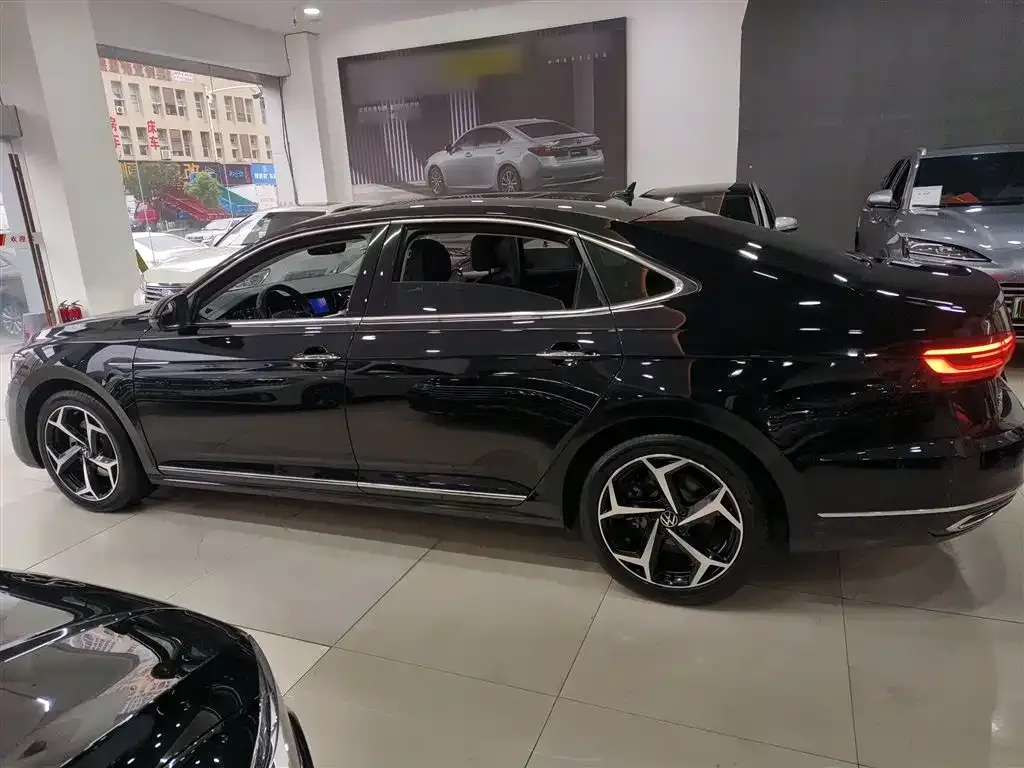 Volkswagen Passat — фото 5