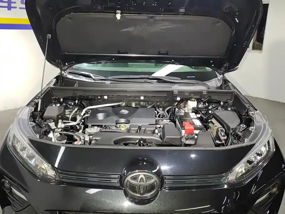 Toyota Wildlander — фото 10