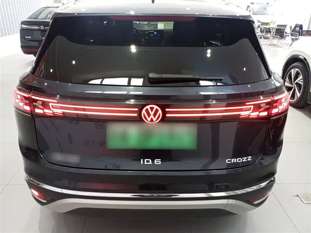 Volkswagen ID.6 Crozz — фото 6