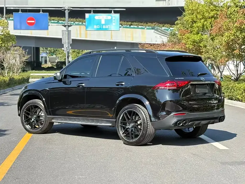Mercedes-Benz GLE AMG — фото 7