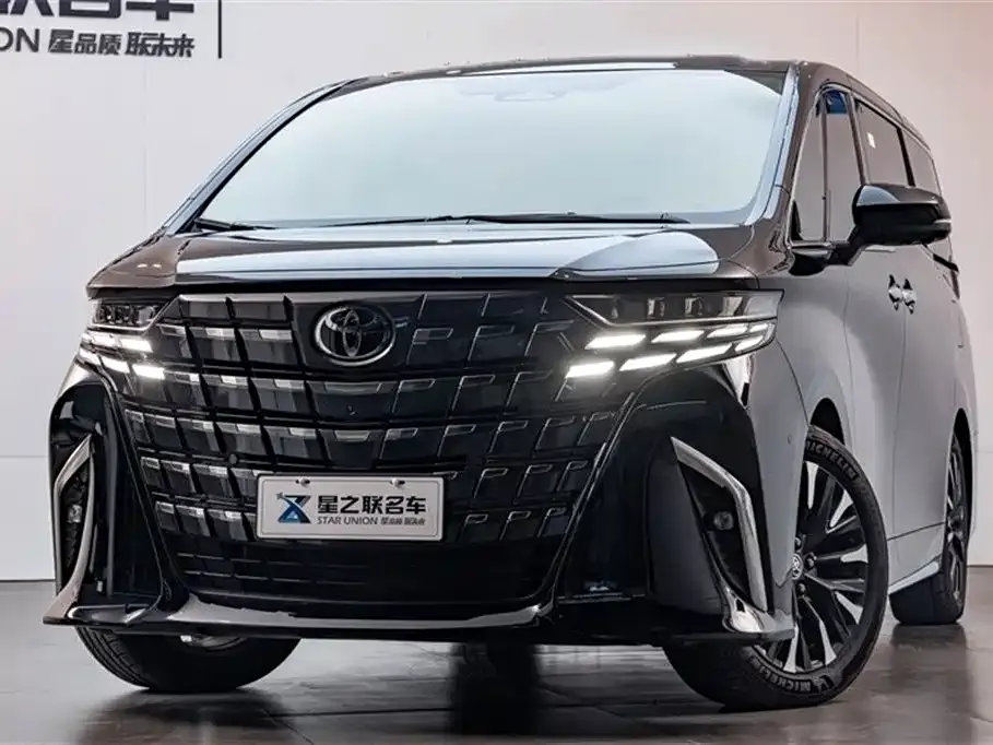 Toyota Alphard — фото 3