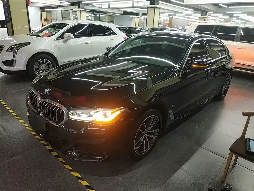 BMW 5 Series — фото 2