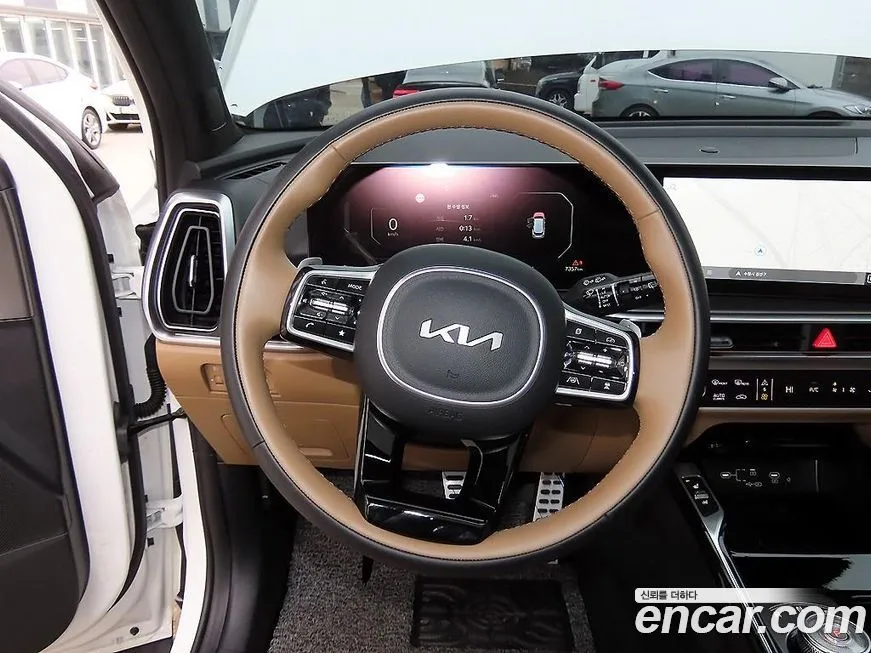 Kia Sorento — фото 8