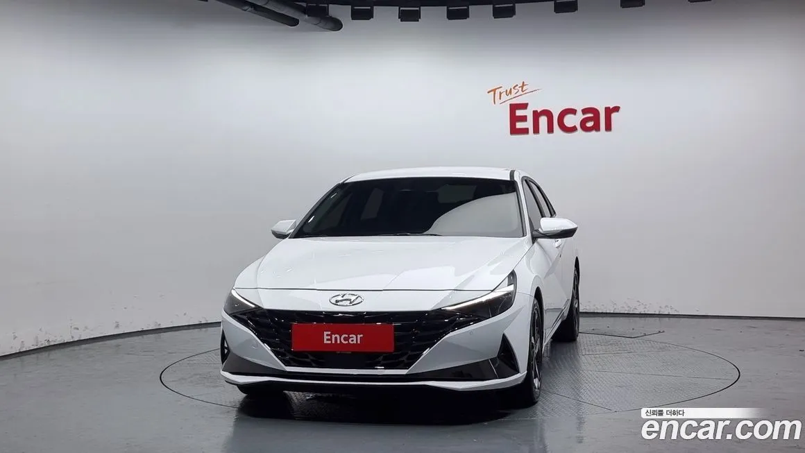 Hyundai AVANTE — фото 3