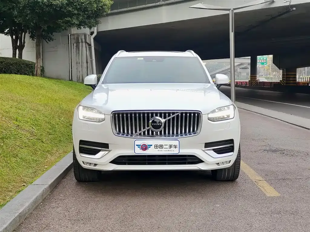 Volvo XC90 — фото 2