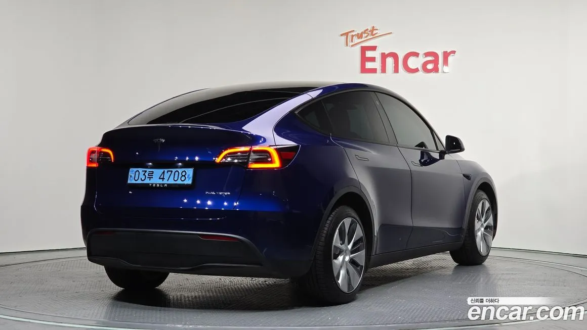 Tesla Model Y — фото 2