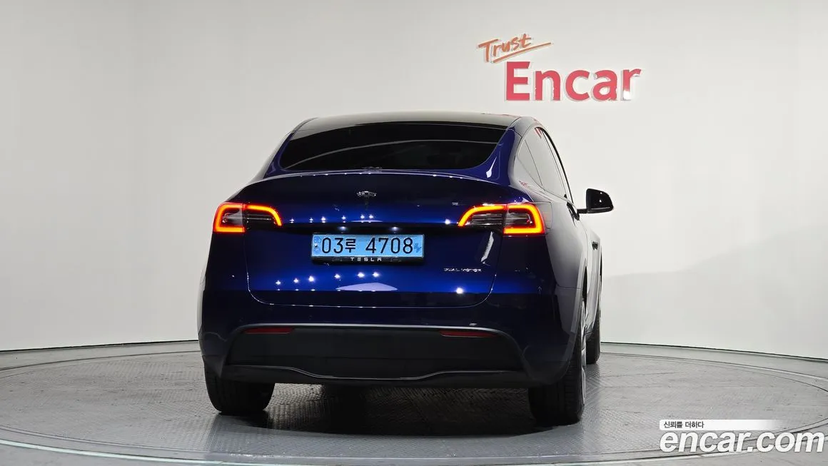 Tesla Model Y — фото 4