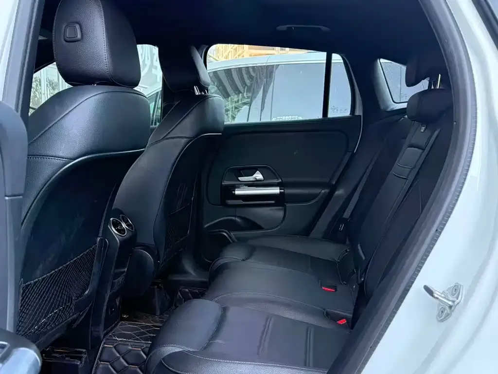 Mercedes-Benz GLA — фото 5